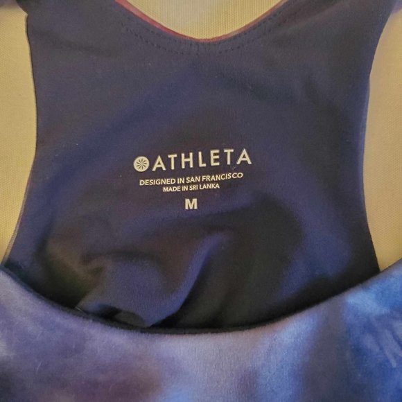 NWOT Medium Athleta Conscious Crop in Supernova - Picture 4 of 6
